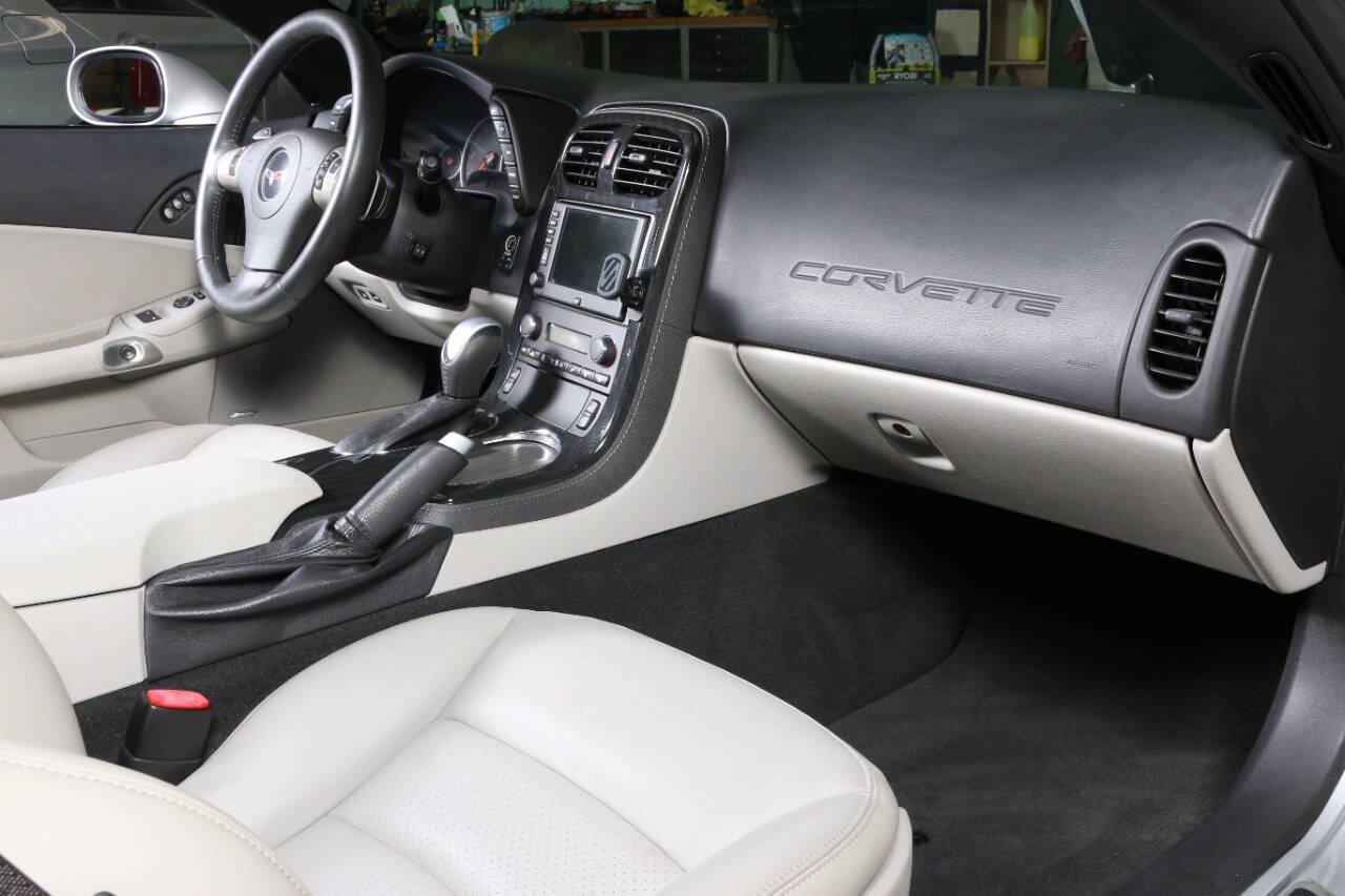 Used 2011 Chevrolet Corvette Grand Sport w/ Preferred Equipment Group RWD image 53