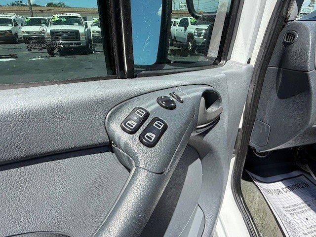 Used 2005 Dodge Sprinter 3500 w/ PWR Convenience Group image 19