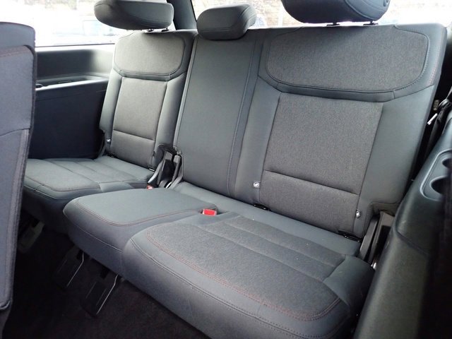 Used 2025 Ford Expedition Active image 20