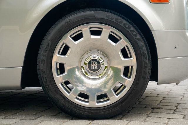 Used 2013 Rolls-Royce Phantom Sedan image 38