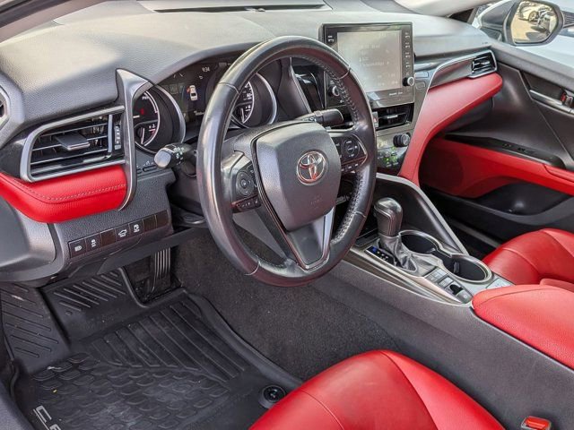 Used 2021 Toyota Camry XSE image 14