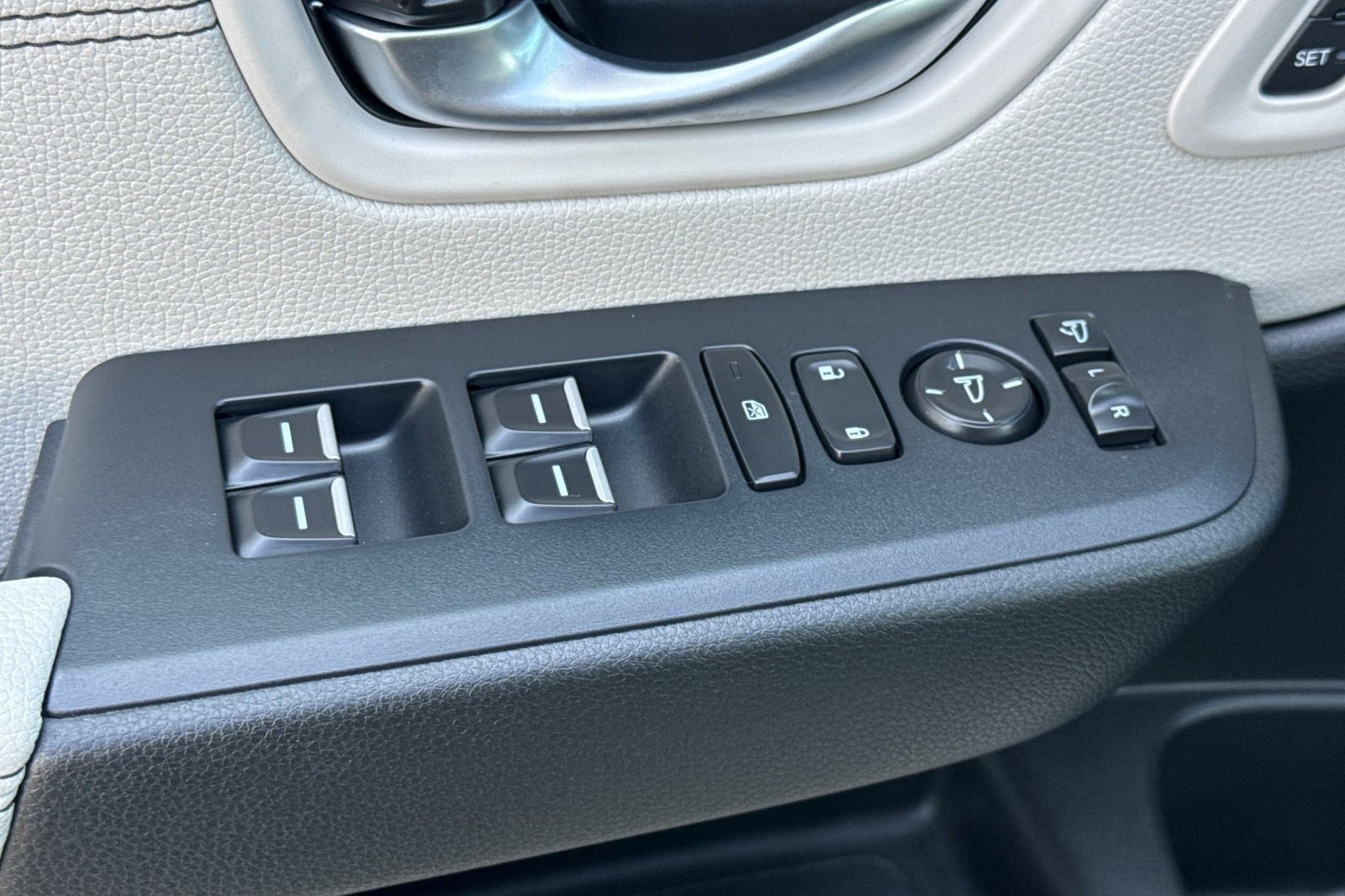 New 2026 Honda Pilot Touring image 13