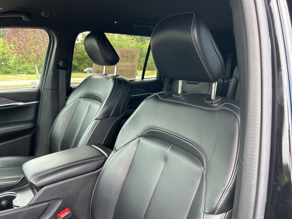 Certified 2024 Jeep Grand Cherokee L Limited RWD image 21
