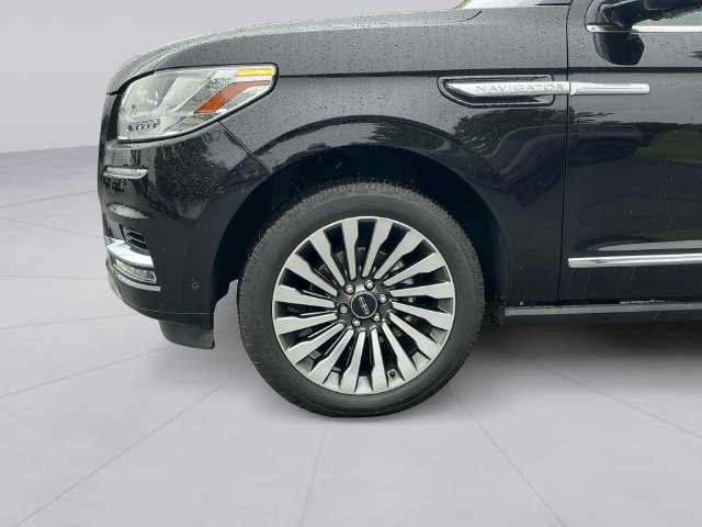 Used 2019 Lincoln Navigator L Reserve AWD/4WD image 9