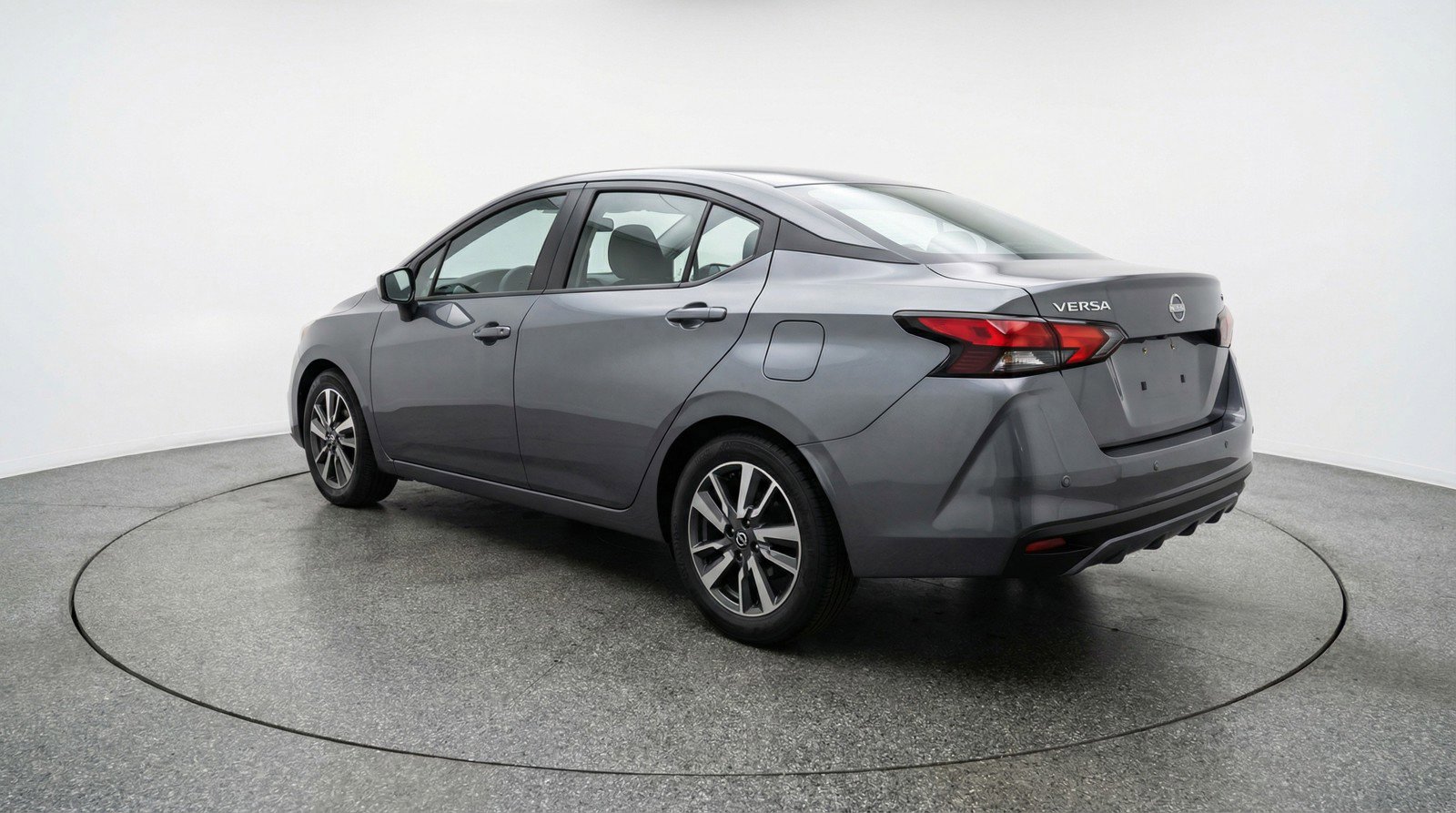 Used 2025 Nissan Versa SV image 6