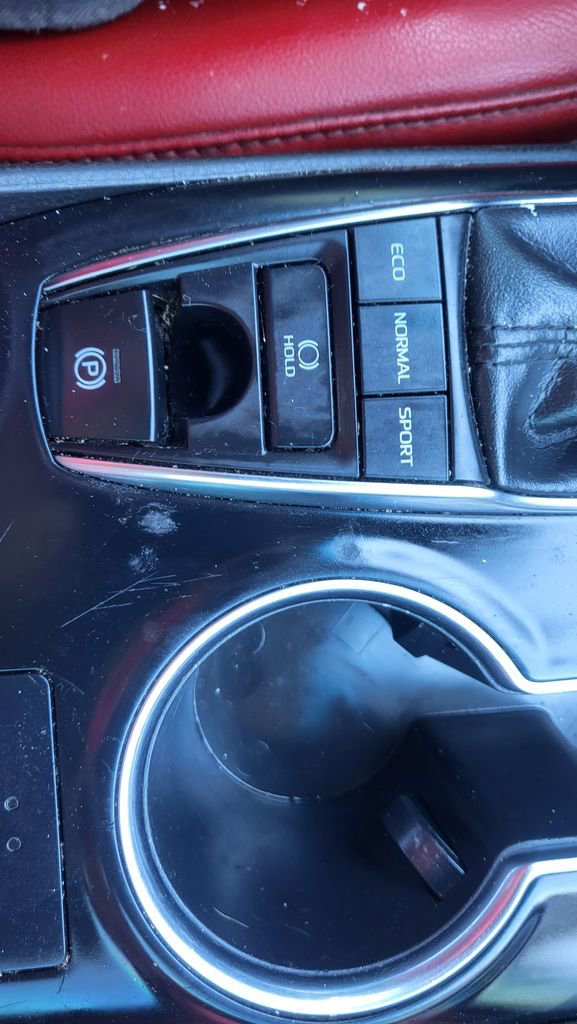 Used 2019 Toyota Camry XSE FWD image 31