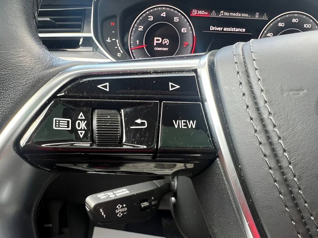 Used 2022 Audi A8 L 3.0T AWD/4WD image 19
