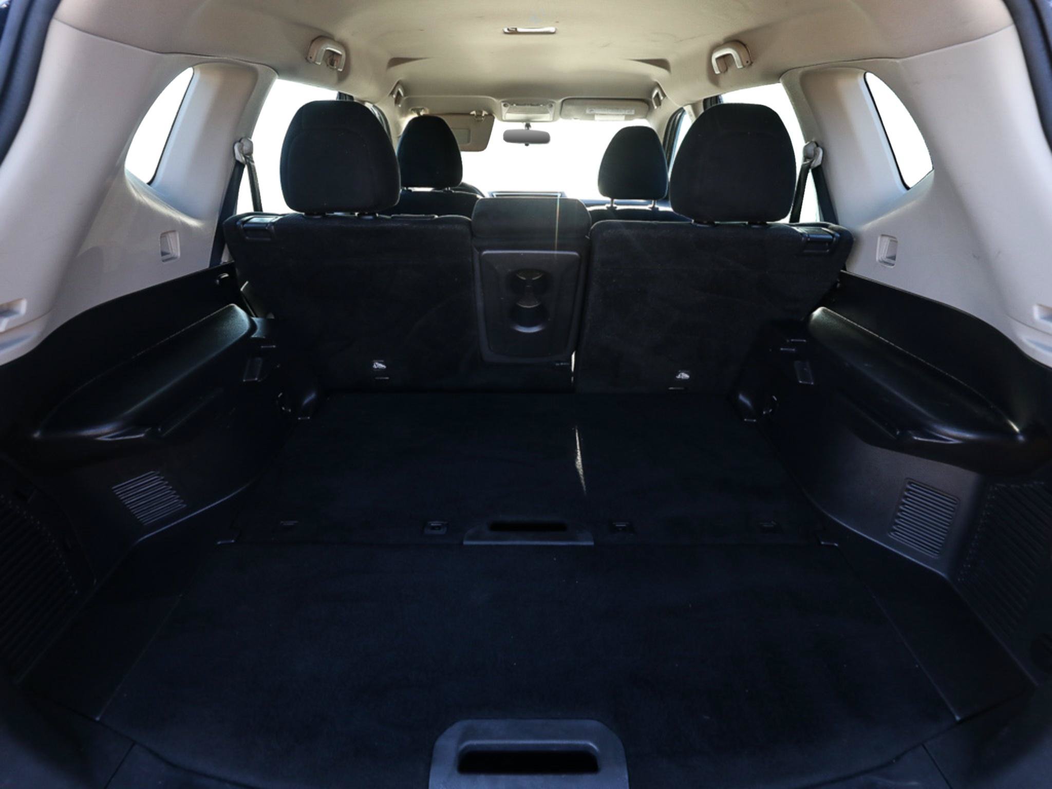 Used 2016 Nissan Rogue S FWD image 7