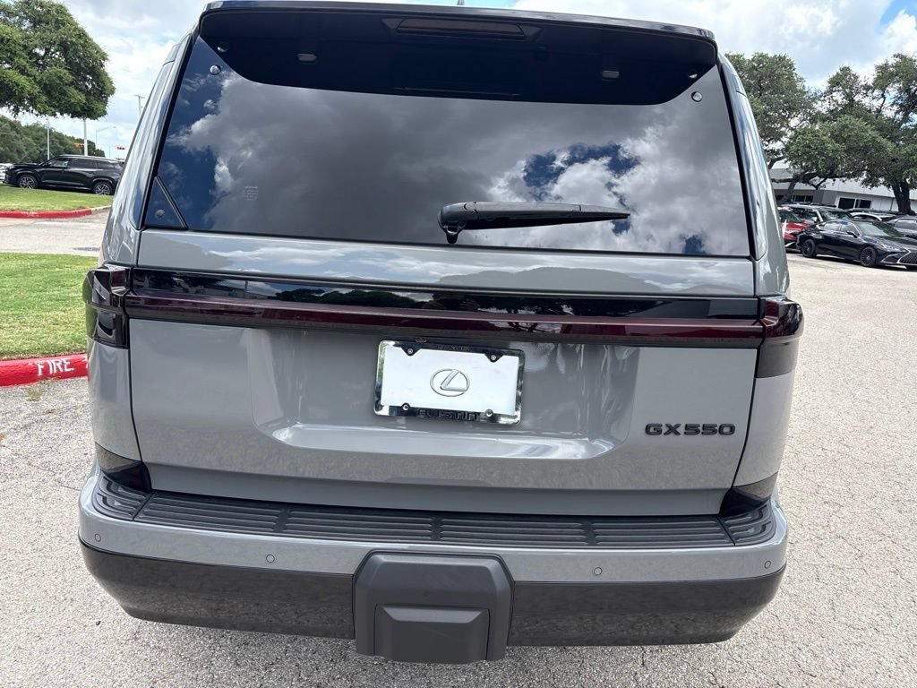 Used 2025 Lexus GX 550 w/ Accessory Package (Z1) AWD/4WD image 4