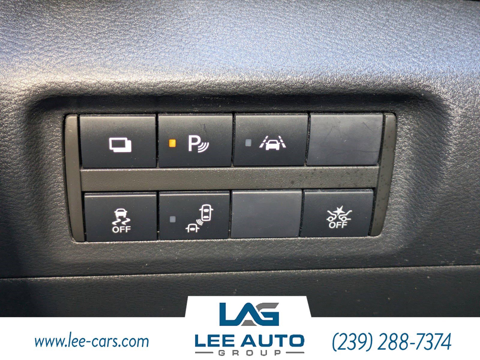 Used 2020 Nissan Kicks S image 17