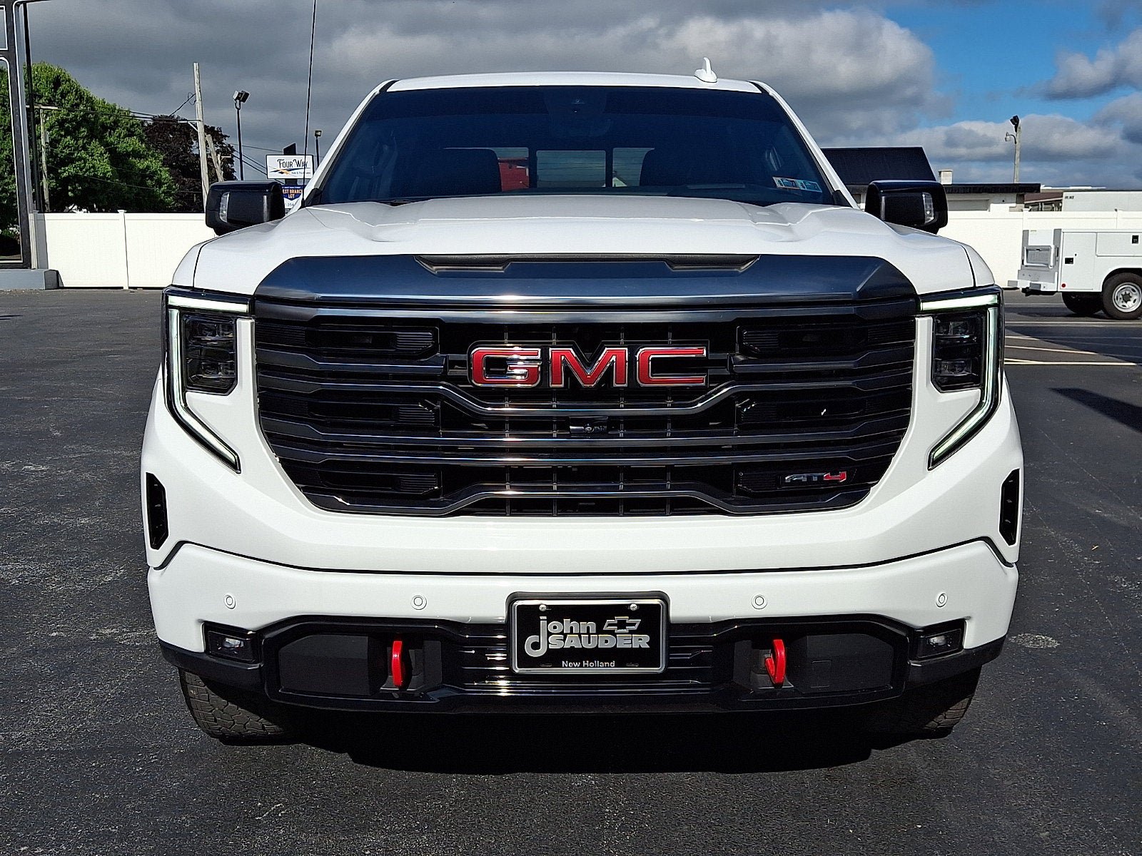 Used 2024 GMC Sierra 1500 AT4 w/ Technology Package AWD/4WD image 2