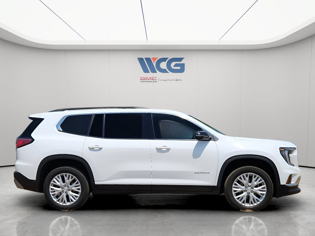 Used 2024 GMC Acadia Elevation AWD/4WD image 3