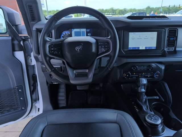 Used 2023 Ford Bronco Black Diamond AWD/4WD image 2