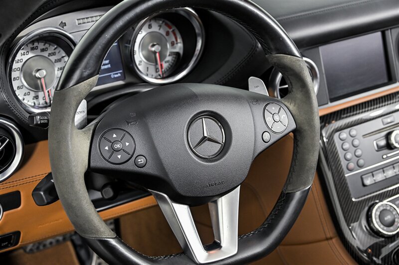 Used 2012 Mercedes-Benz SLS AMG Roadster image 19