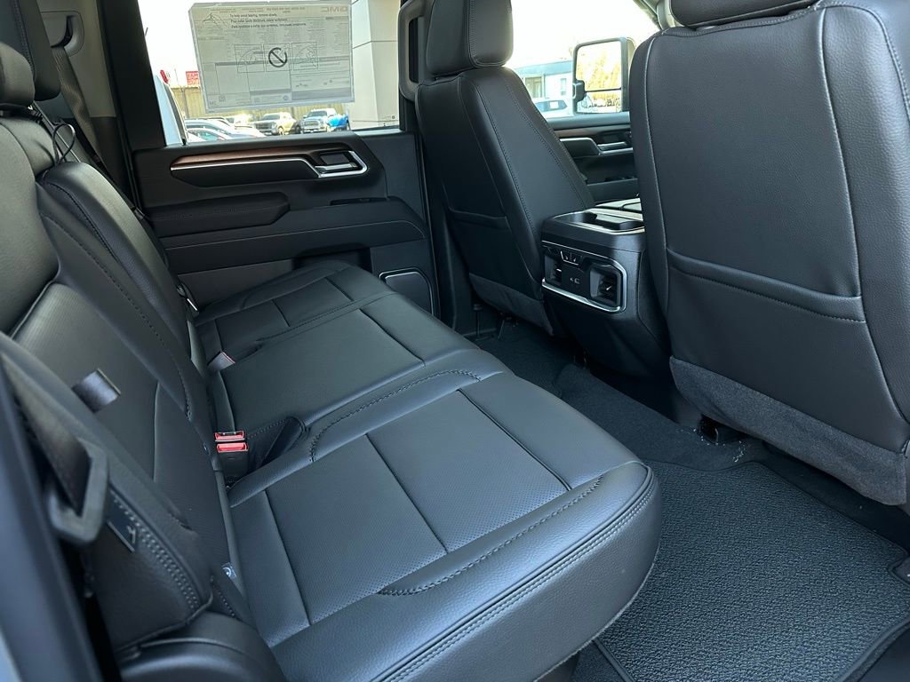 New 2026 GMC Sierra 2500 Denali w/ Denali Reserve Package image 17