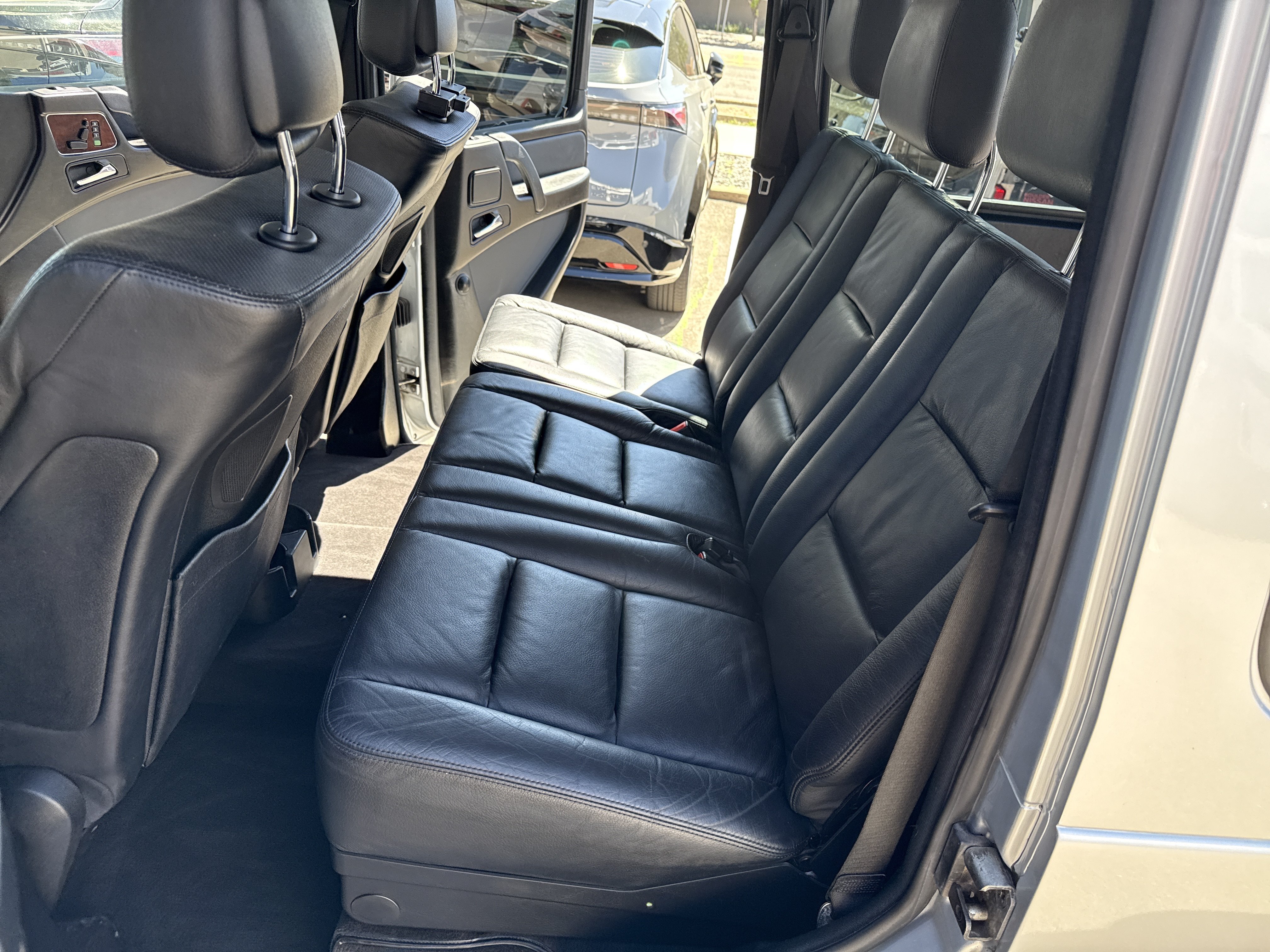Used 2010 Mercedes-Benz G 550 image 15
