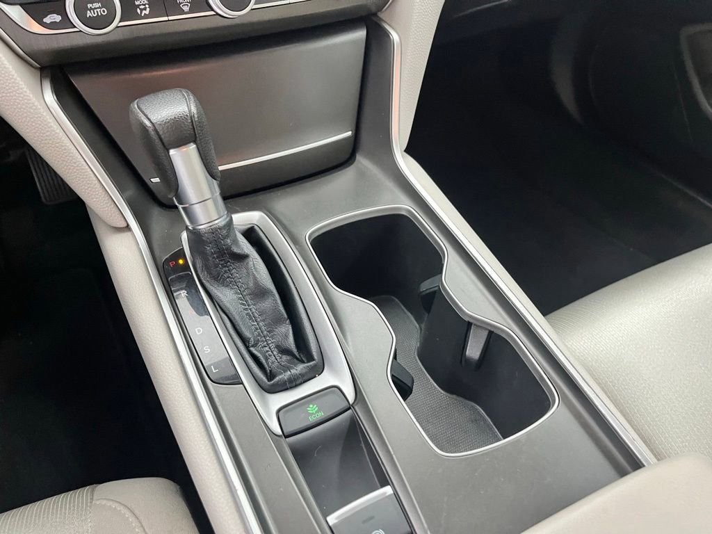 Used 2018 Honda Accord LX image 27
