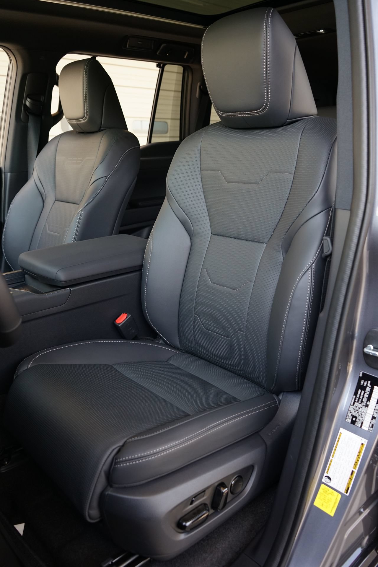 Used 2026 Lexus GX 550 AWD/4WD image 9