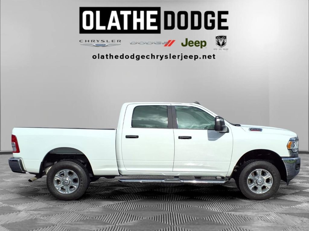 Used 2024 RAM 2500 Big Horn w/ Bed Utility Group image 30