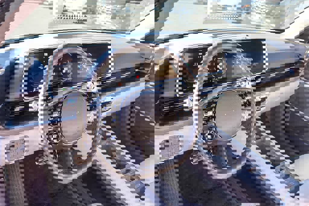 Certified 2024 Hyundai Ioniq 6 Limited image 21