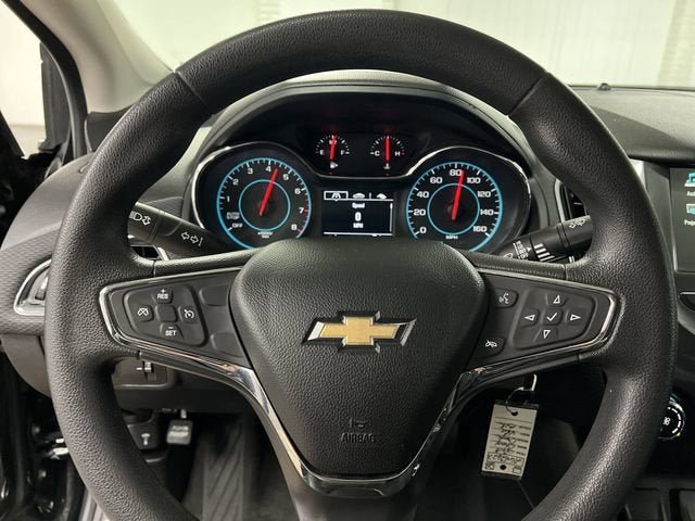 Certified 2018 Chevrolet Cruze LT FWD image 11