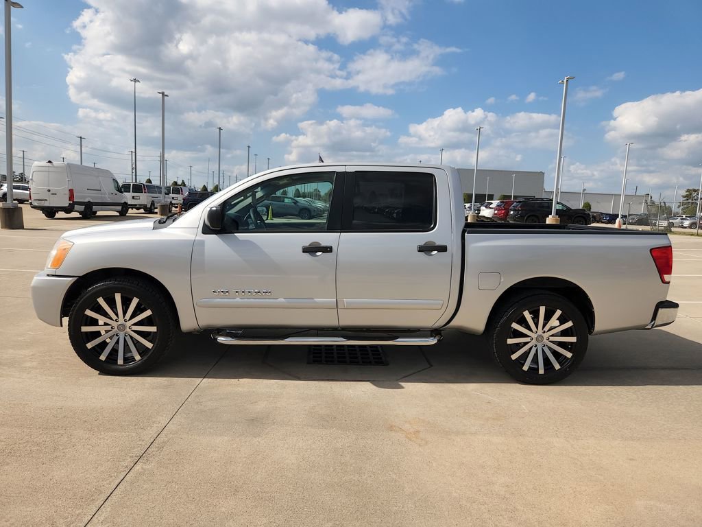 Used 2012 Nissan Titan SV image 8