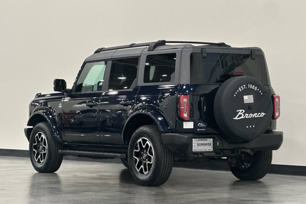 Used 2021 Ford Bronco Outer Banks AWD/4WD image 6