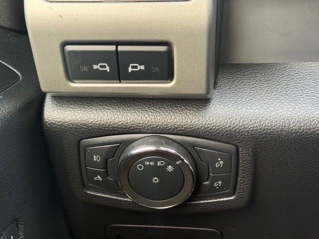 Used 2020 Ford F150 Lariat w/ Equipment Group 502A Luxury image 13