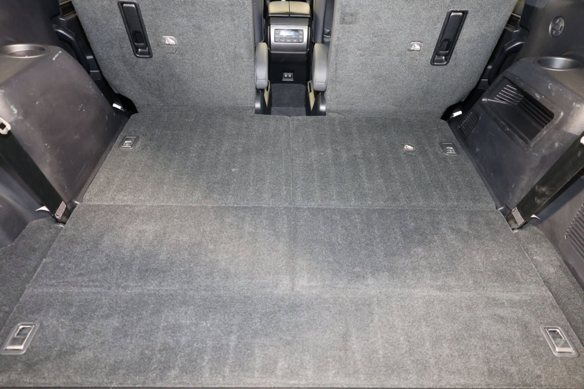 Used 2023 Lexus GX 460 Premium w/ Accessory Package AWD/4WD image 20