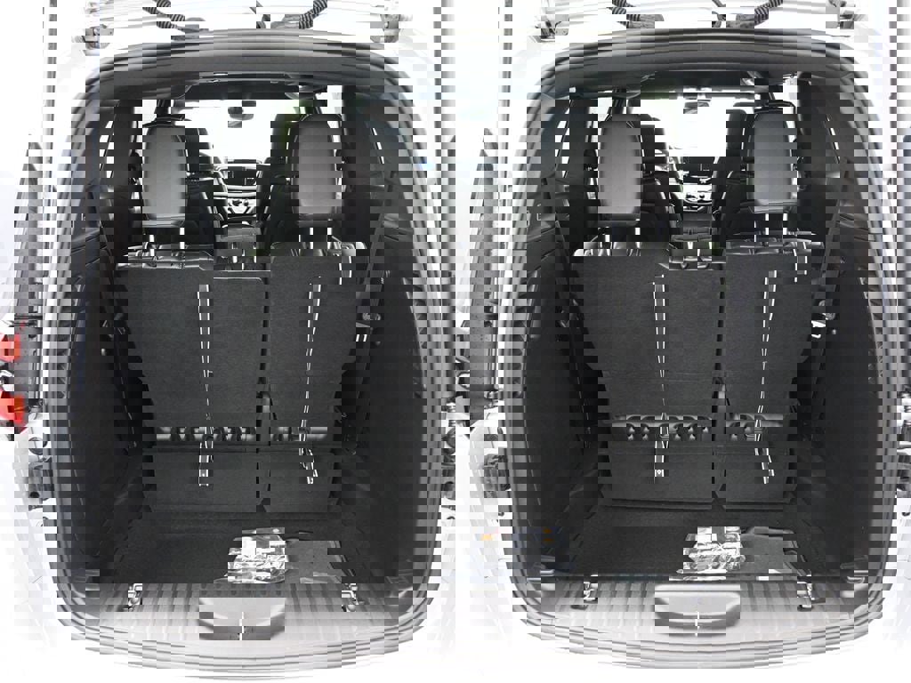 New 2026 Chrysler Pacifica Select image 22