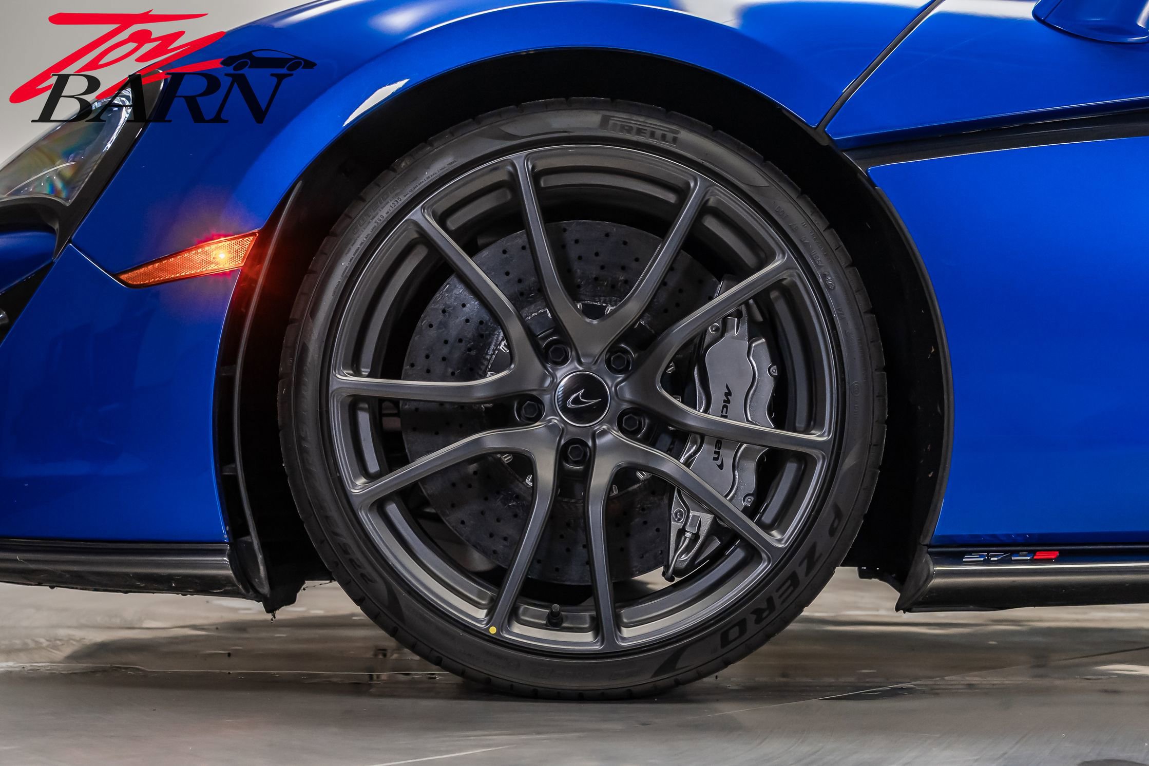 Used 2019 McLaren 570S Spider image 26