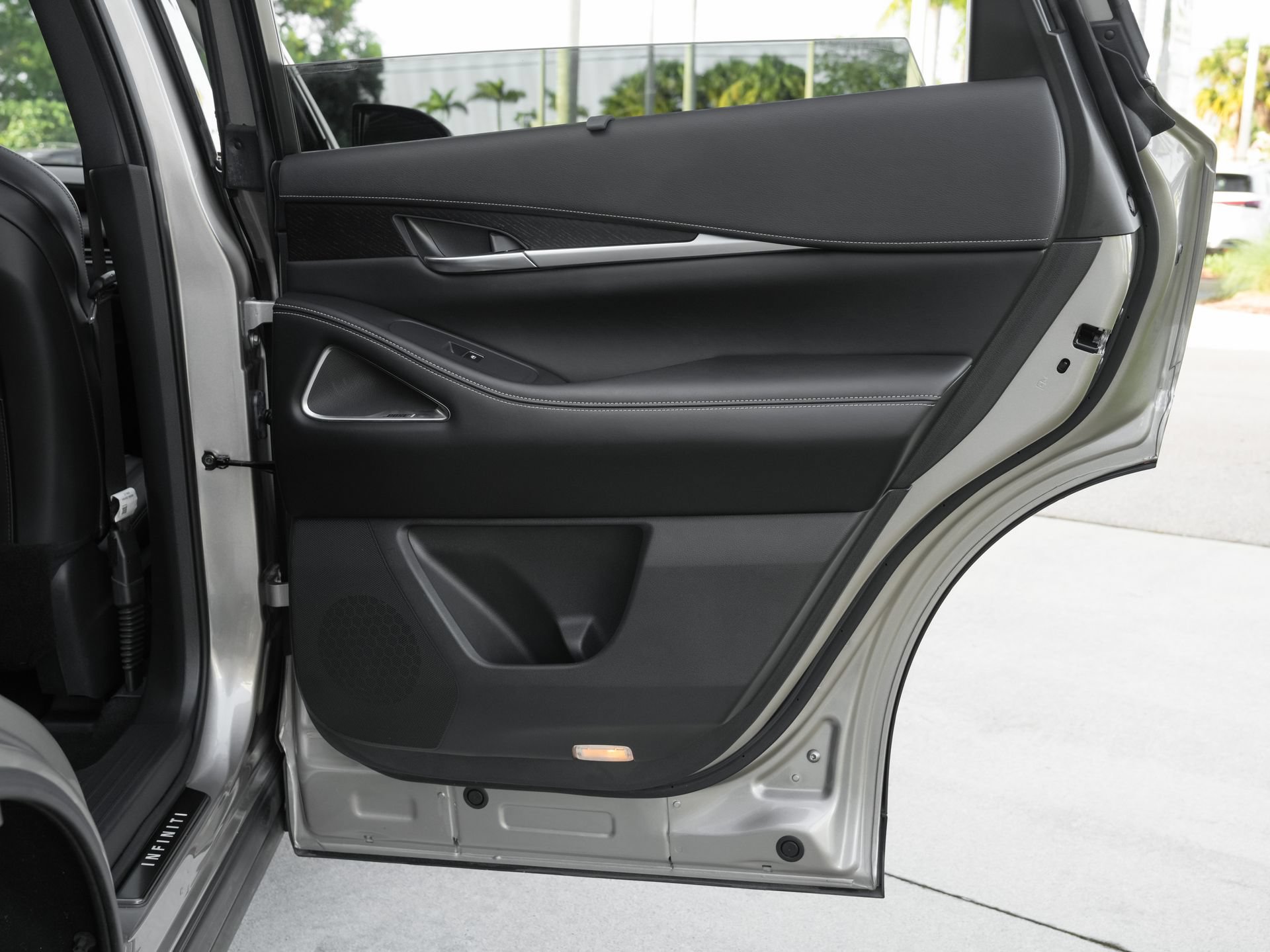Certified 2023 INFINITI QX60 Sensory w/ Vision Package FWD image 34