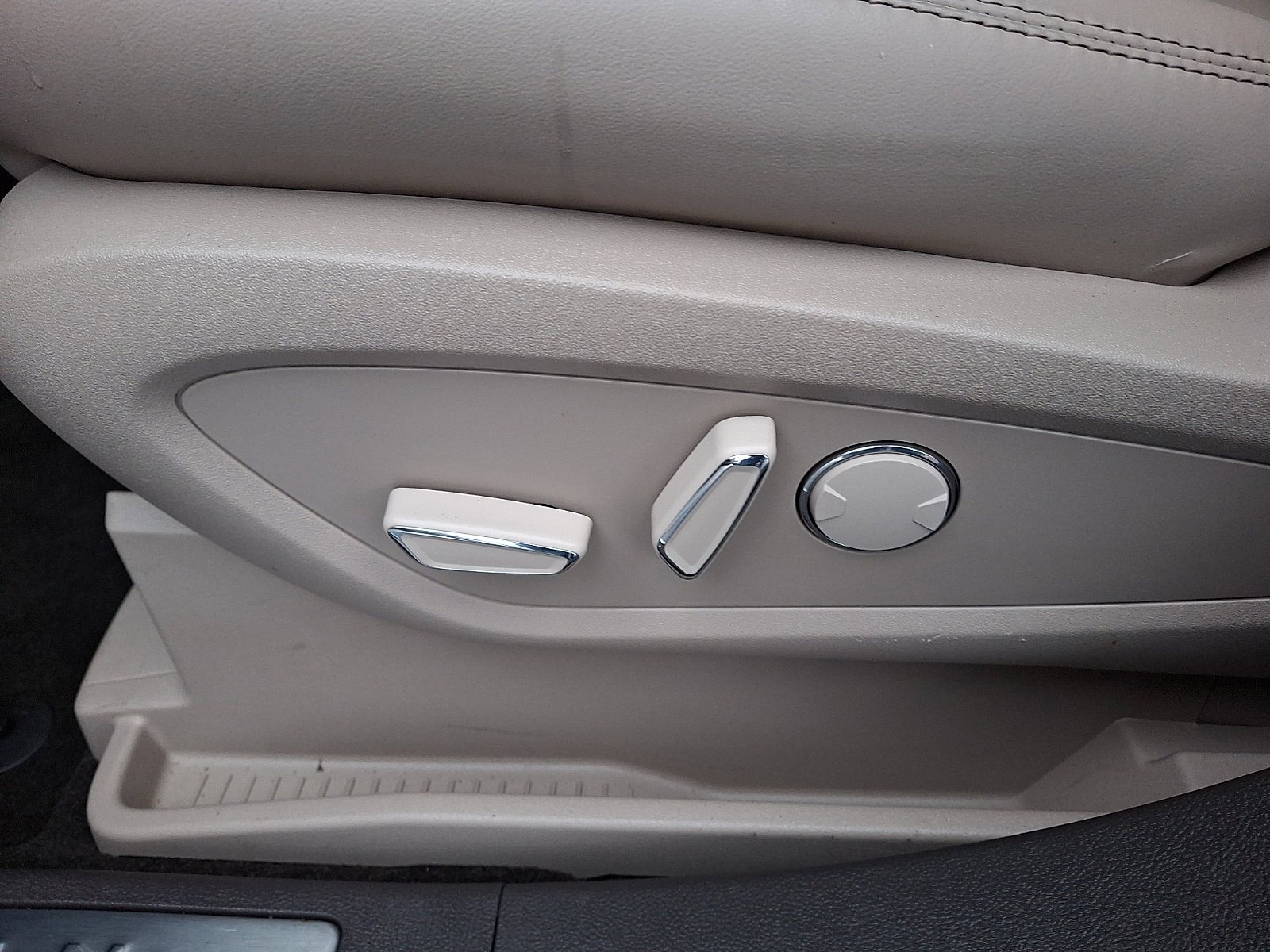 Certified 2021 Lincoln Nautilus AWD w/ Equipment Group 101A image 15