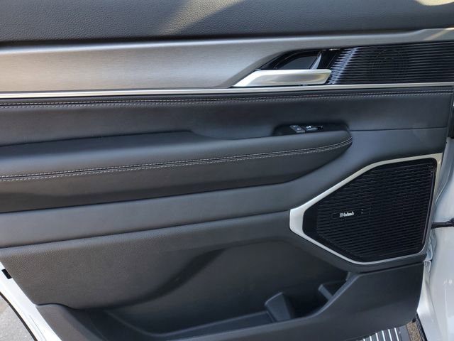 New 2026 Jeep Grand Wagoneer Limited AWD/4WD image 15