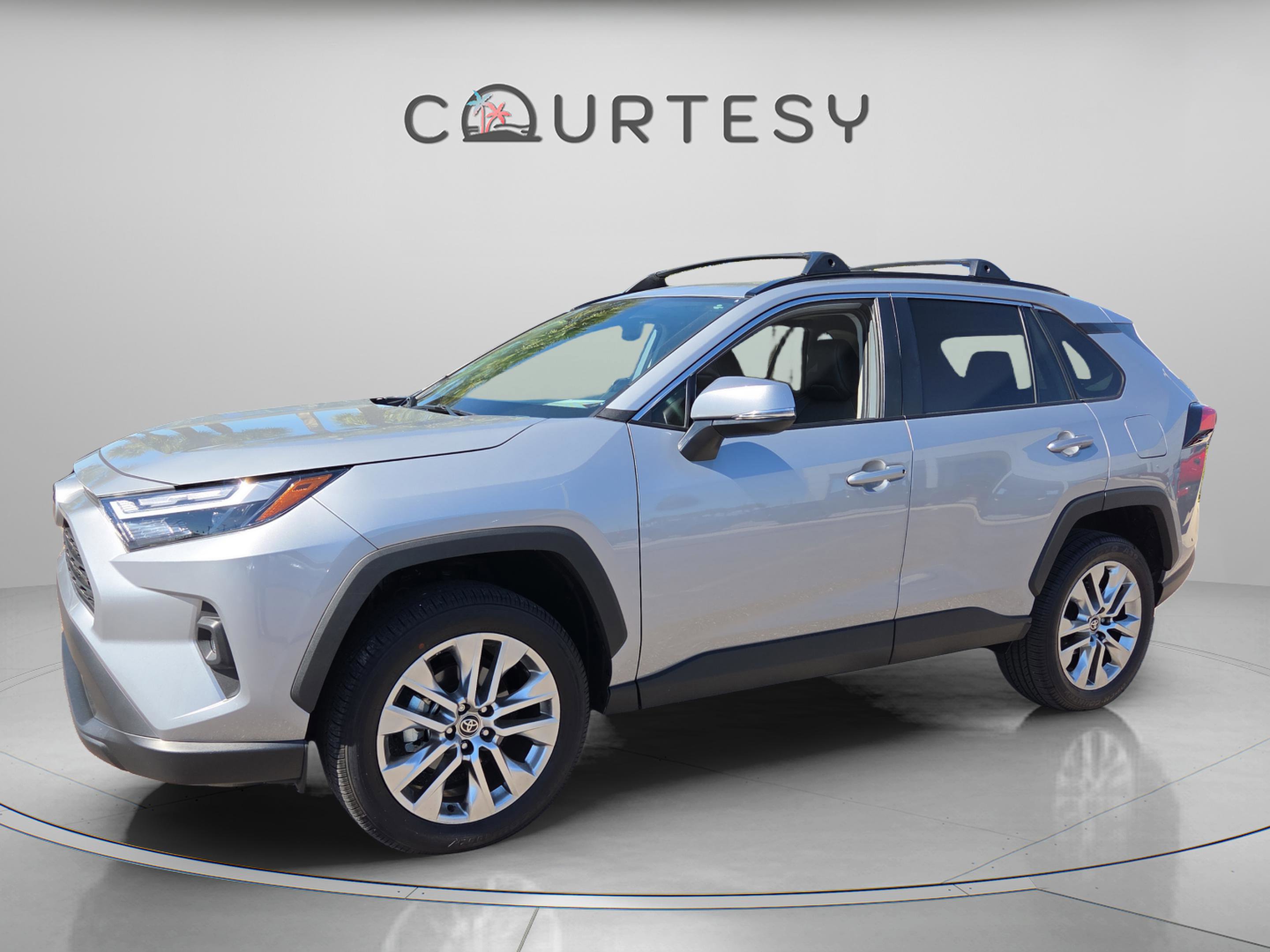 Certified 2025 Toyota RAV4 XLE Premium image 1