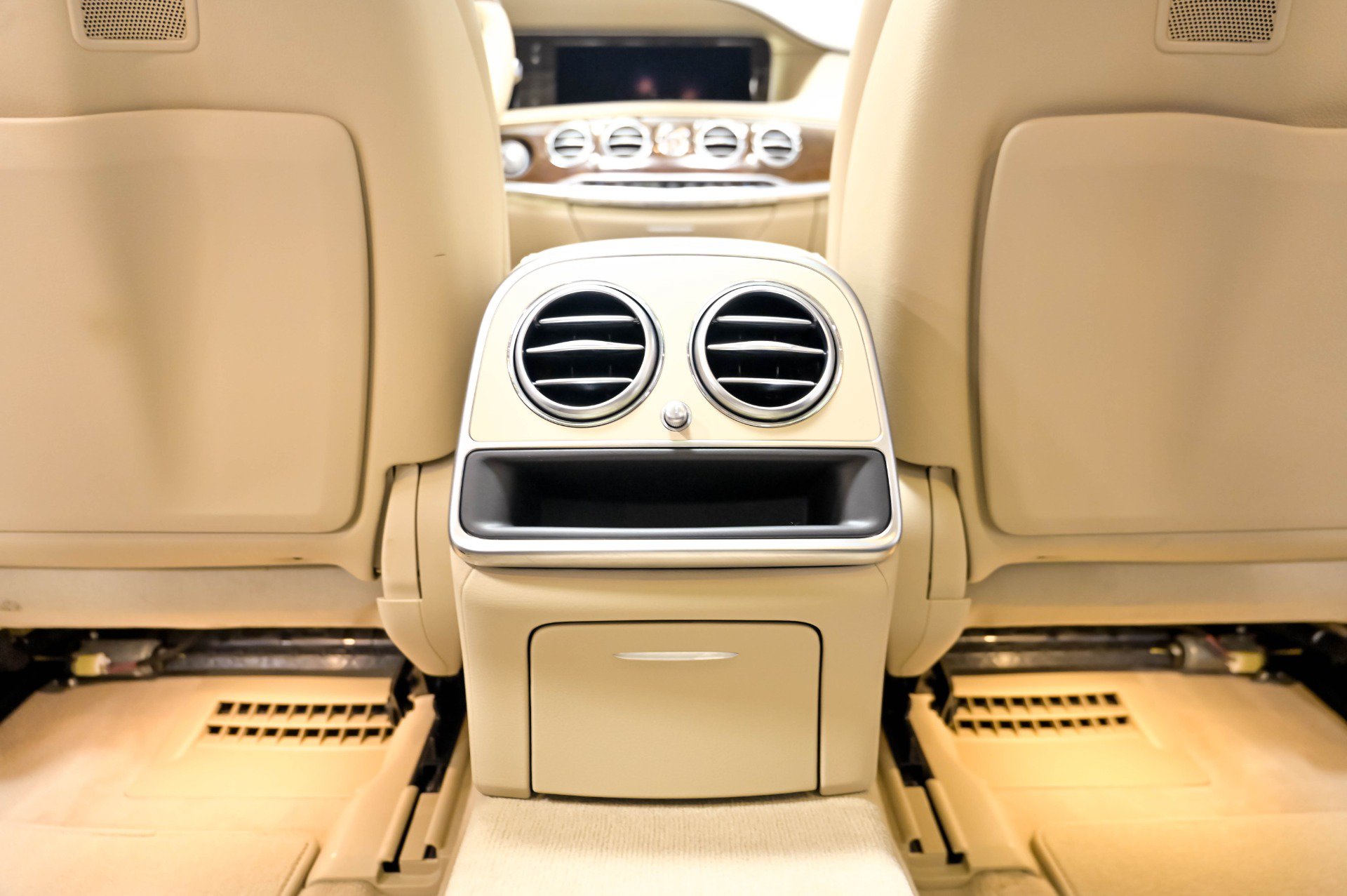 Used 2016 Mercedes-Benz S 550 4MATIC Sedan image 33