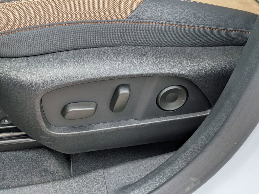 New 2026 Chevrolet Equinox ACTIV w/ Convenience Package III image 17