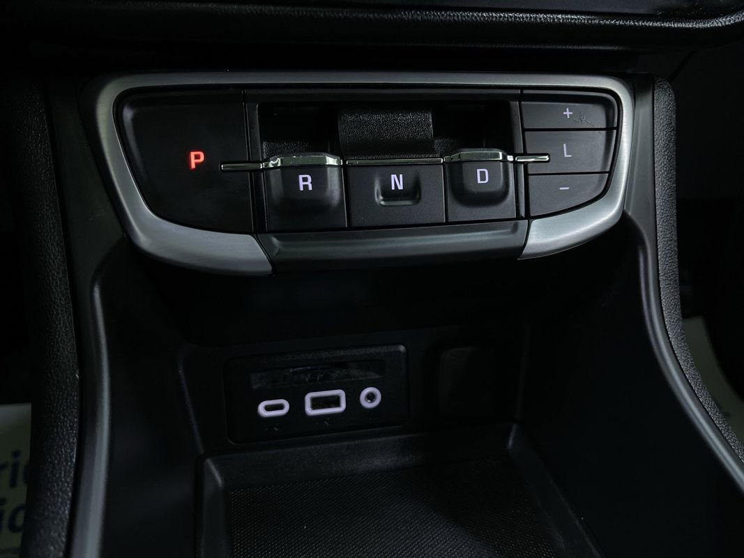 Used 2023 GMC Terrain SLT image 33