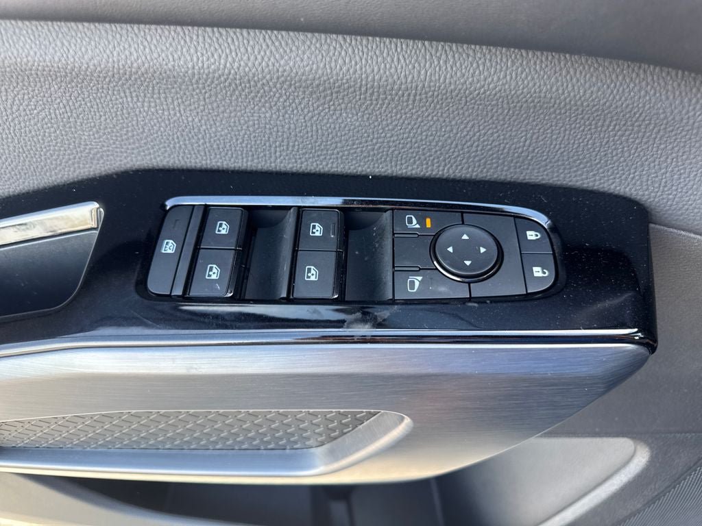 Used 2025 Nissan Pathfinder SL w/ Cargo Package FWD image 17