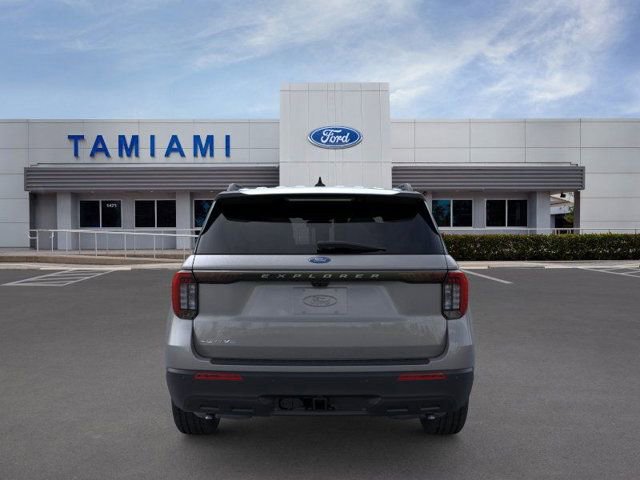 New 2026 Ford Explorer Active image 5