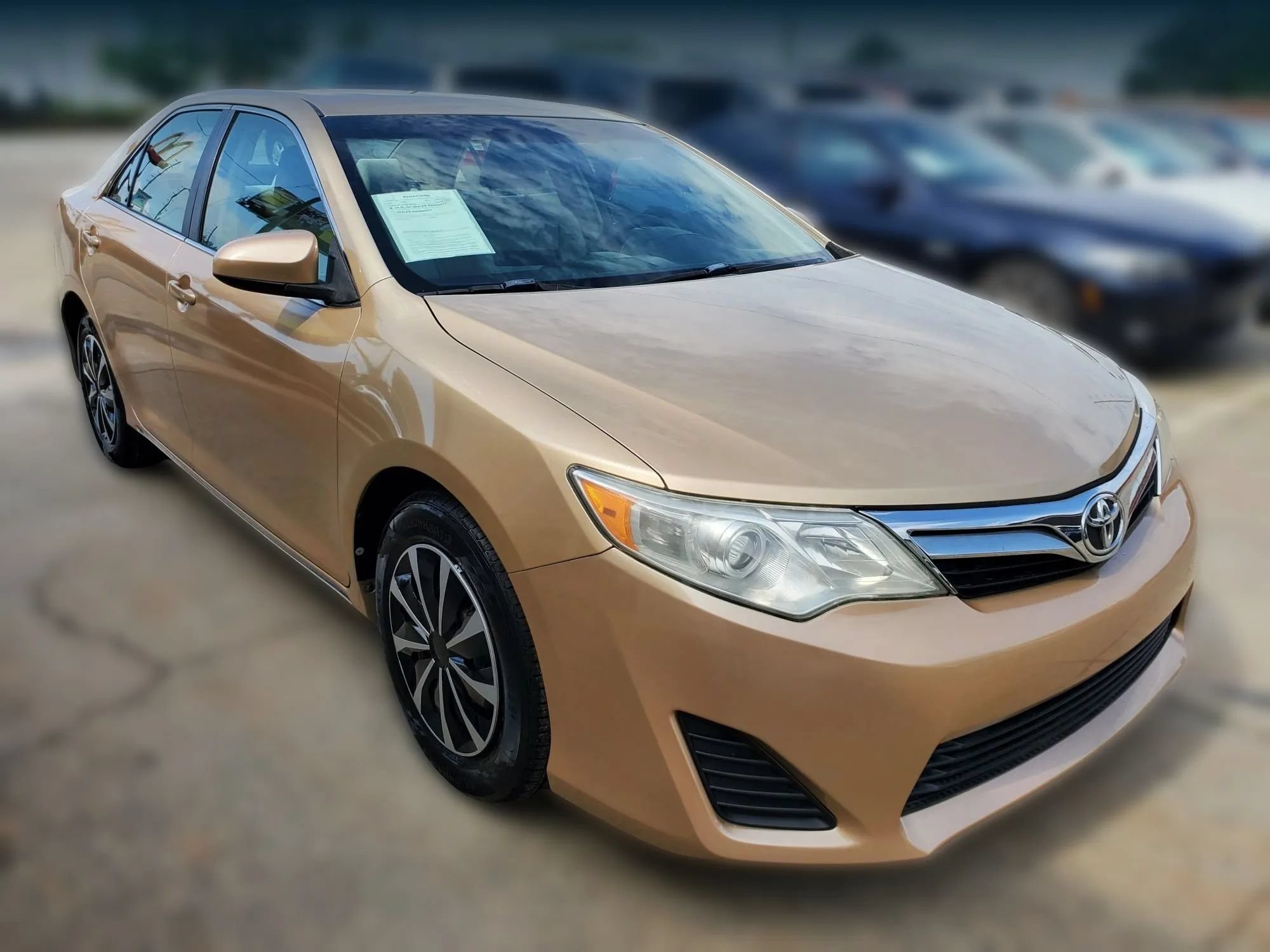 Used 2012 Toyota Camry LE FWD image 12