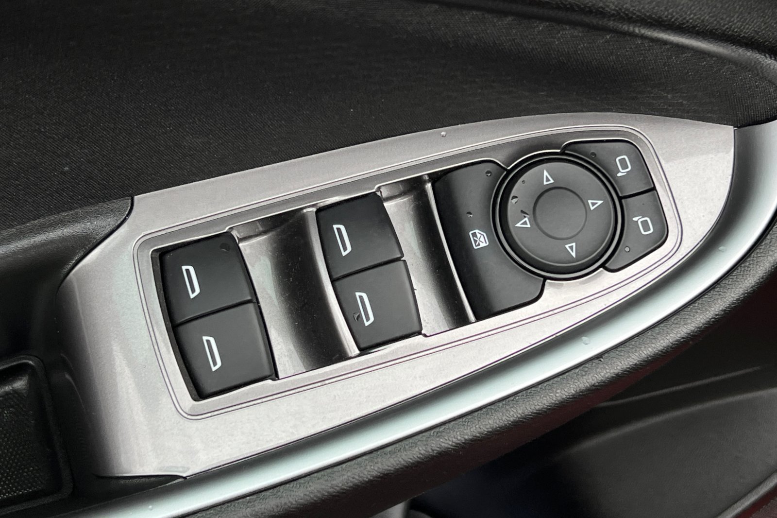 Used 2024 Chevrolet Malibu RS FWD image 12