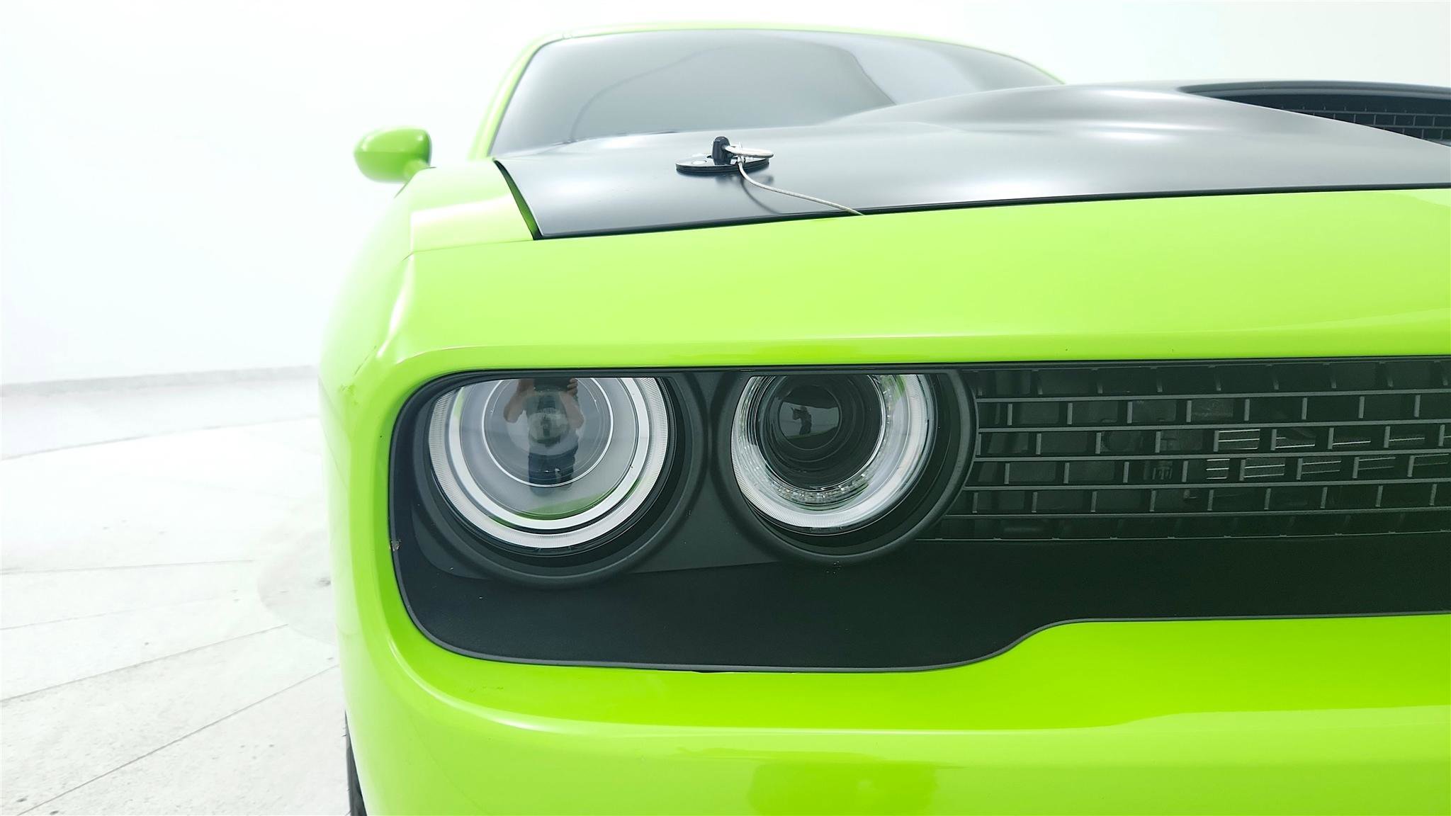 Used 2015 Dodge Challenger SRT Hellcat image 31