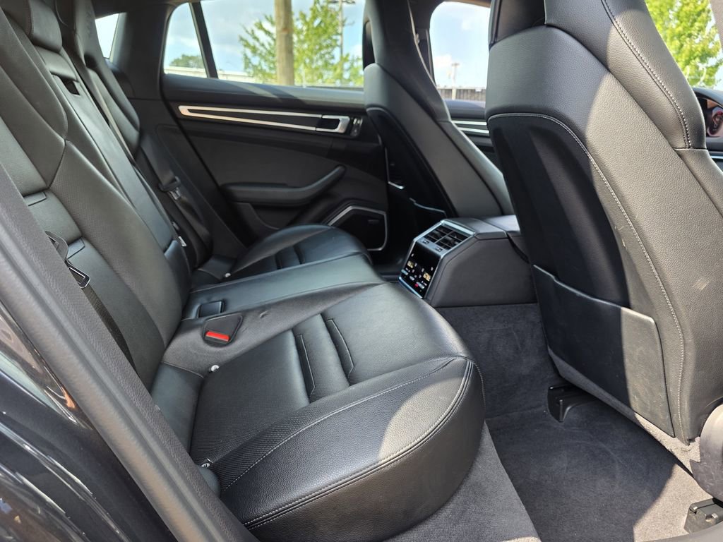 Used 2022 Porsche Panamera 4 Platinum Edition image 42