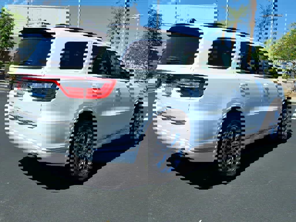 Used 2022 Dodge Durango SXT w/ Anodized Platinum Package image 7