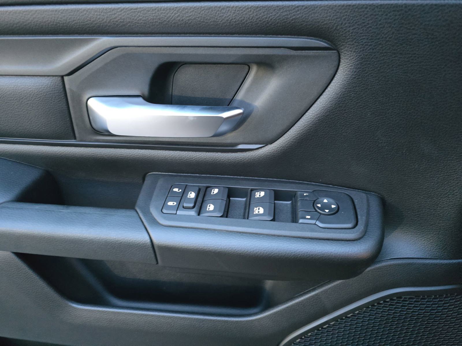 New 2026 RAM 1500 Express image 30