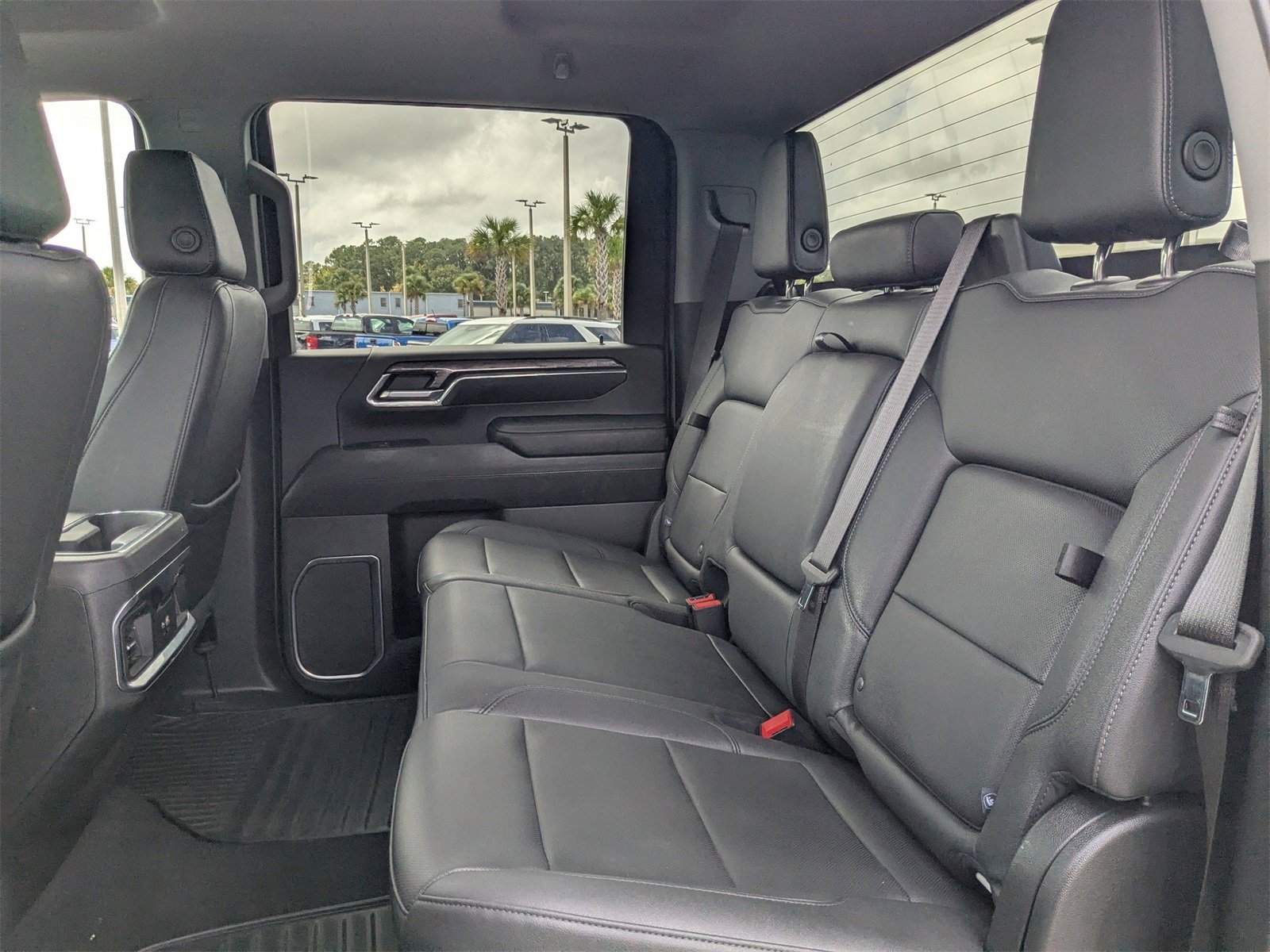 Used 2024 Chevrolet Silverado 2500 LTZ image 13