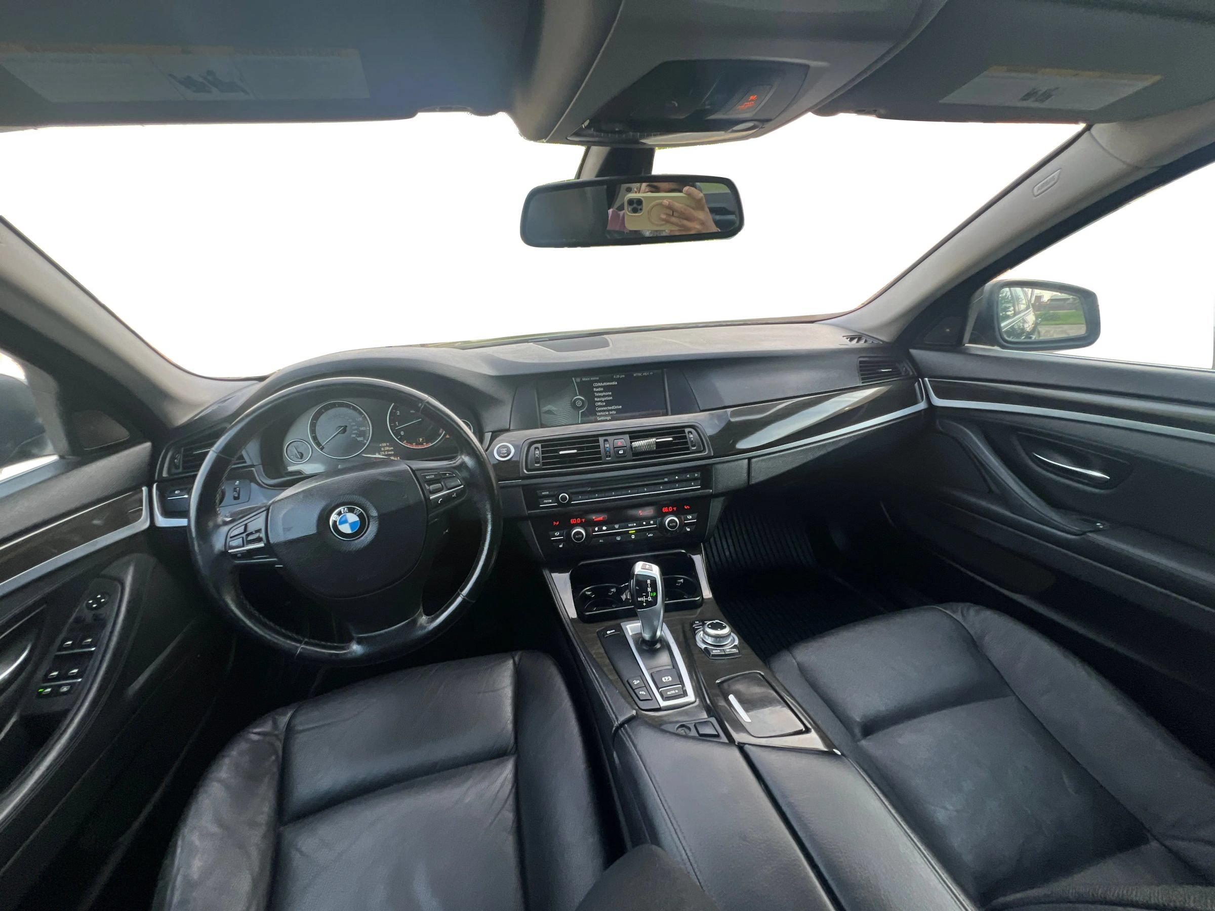 Used 2011 BMW 535i xDrive Sedan AWD/4WD image 23