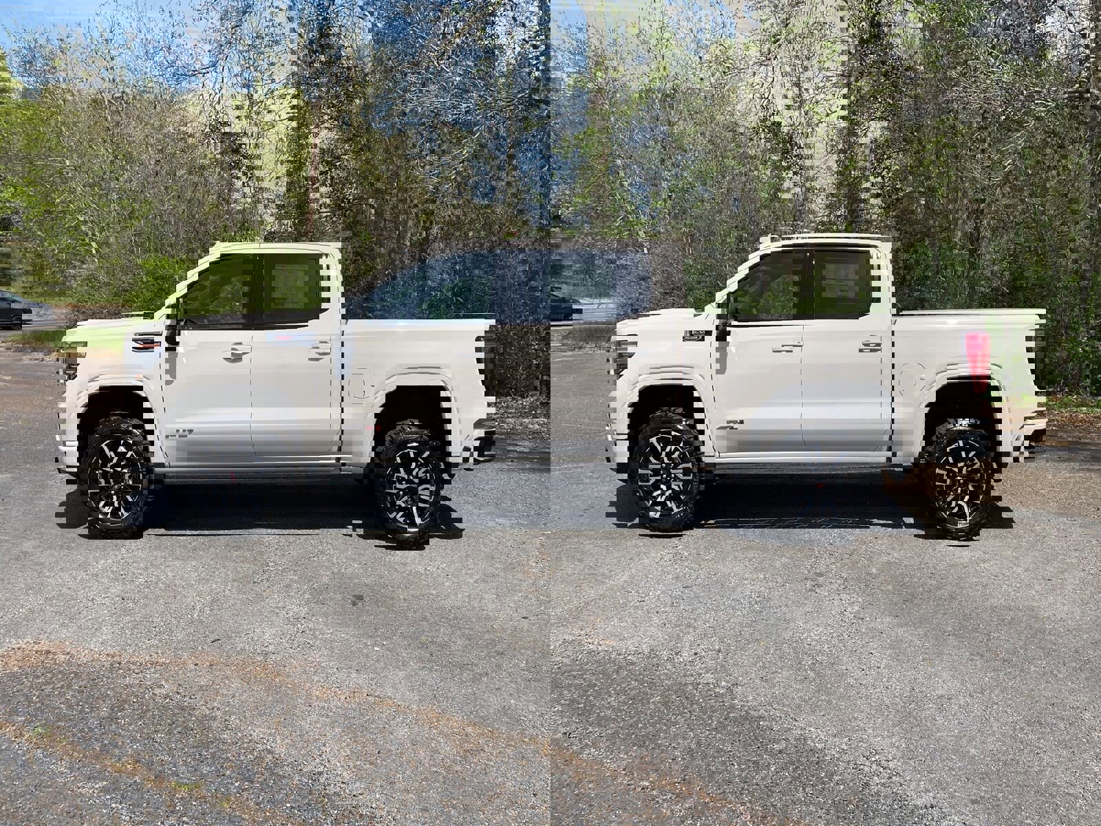 New 2026 GMC Sierra 1500 AT4 w/ AT4 Premium Package image 2