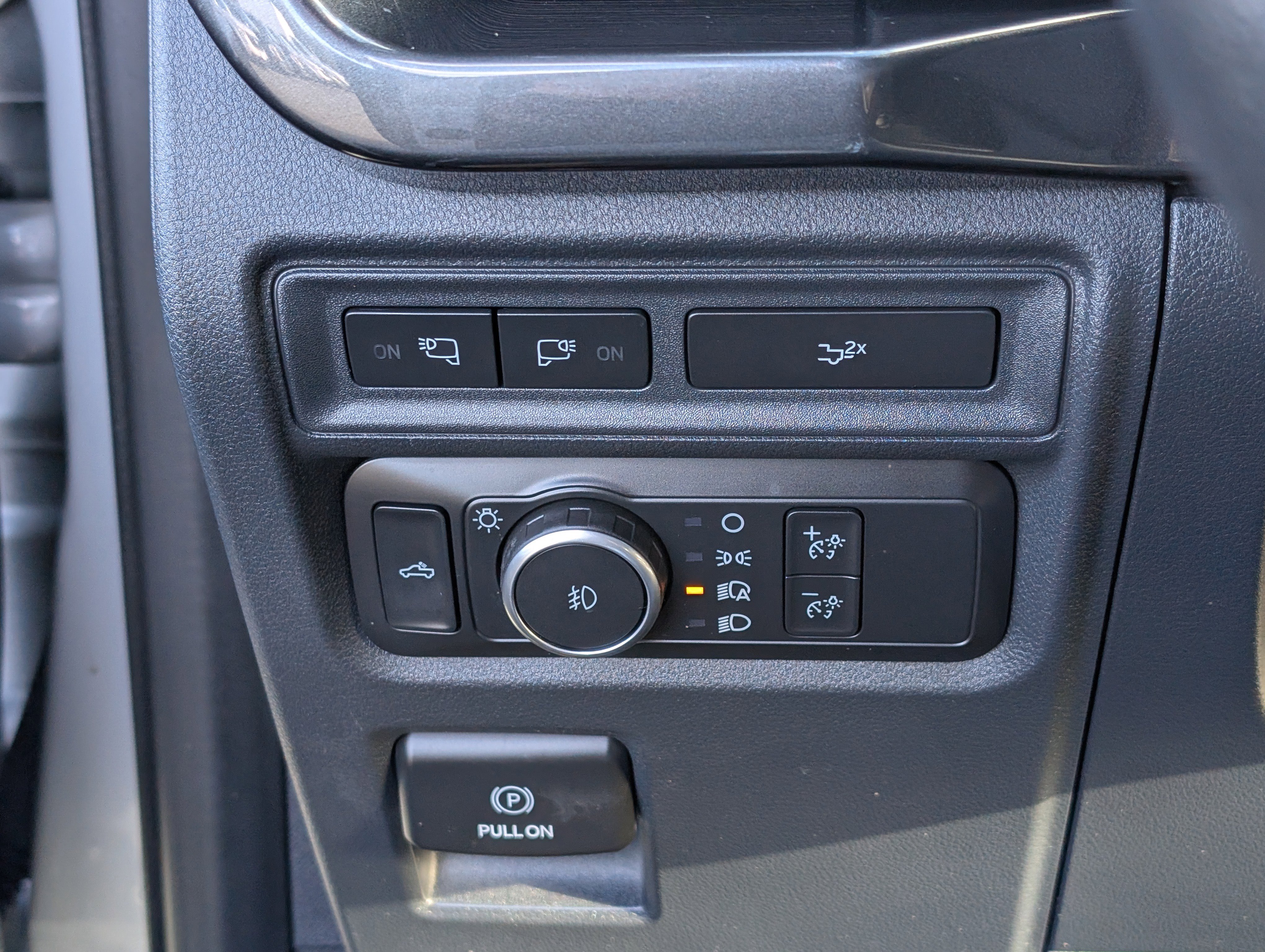 Certified 2022 Ford F150 XLT w/ Equipment Group 302A High image 20